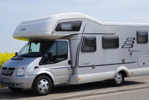 Vendre votre camping-car, caravane ou fourgon aménagé en dépôt vente : les atouts à ne pas négliger